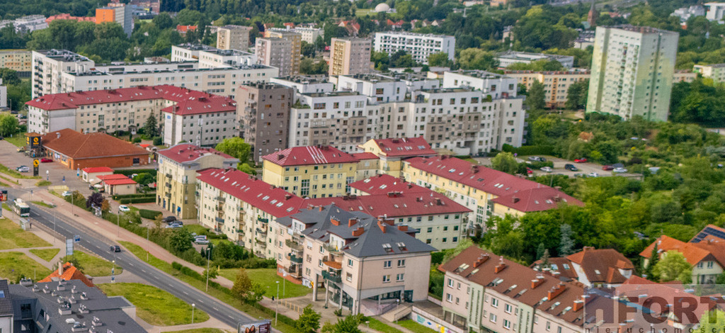 66m2, 3 pok. - Warszewo, duża piwnica, balkon!