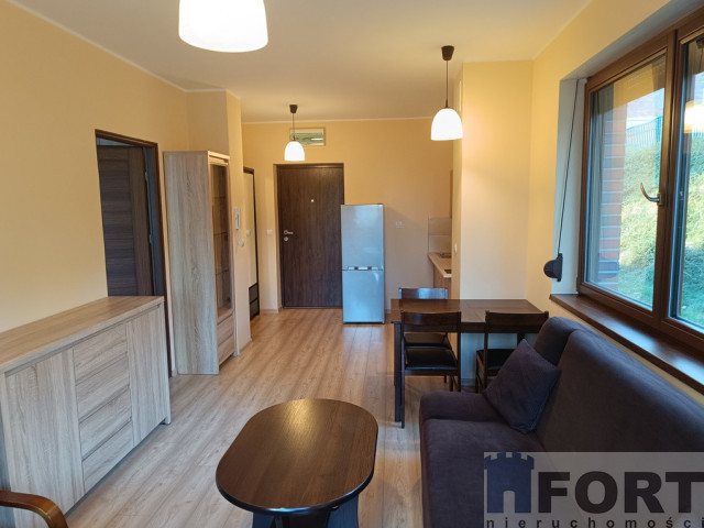 Apartament z ogródkiem, parking