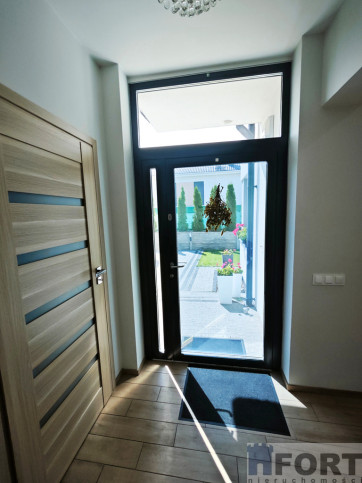 Dom Sprzedaż Dobra 20