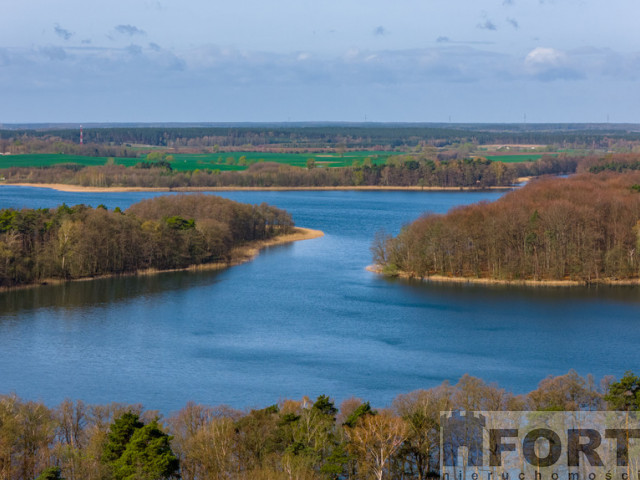 Działki budowlane nad jeziorem Chłop koło Lipian